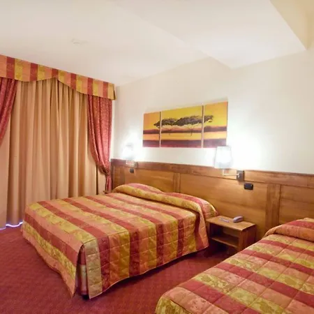Master Hotel 3*