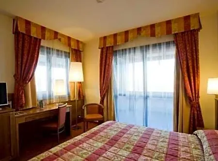 ماستر 3*