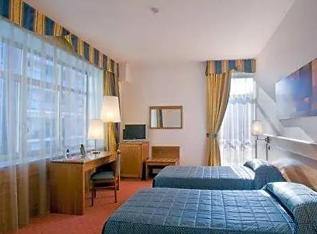 Master Hotel