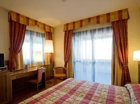 Hotel Master 3*