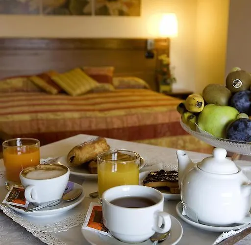 マスター ホテル 3*